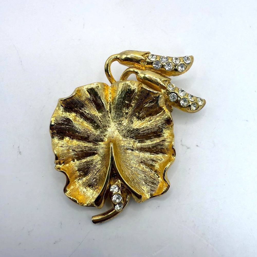 Vintage Gold‎ Tone Leaf Brooch Rhinestone Accents Textured Botanical Pin